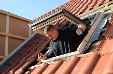 Pose de fenêtres de toit Velux à Larbey